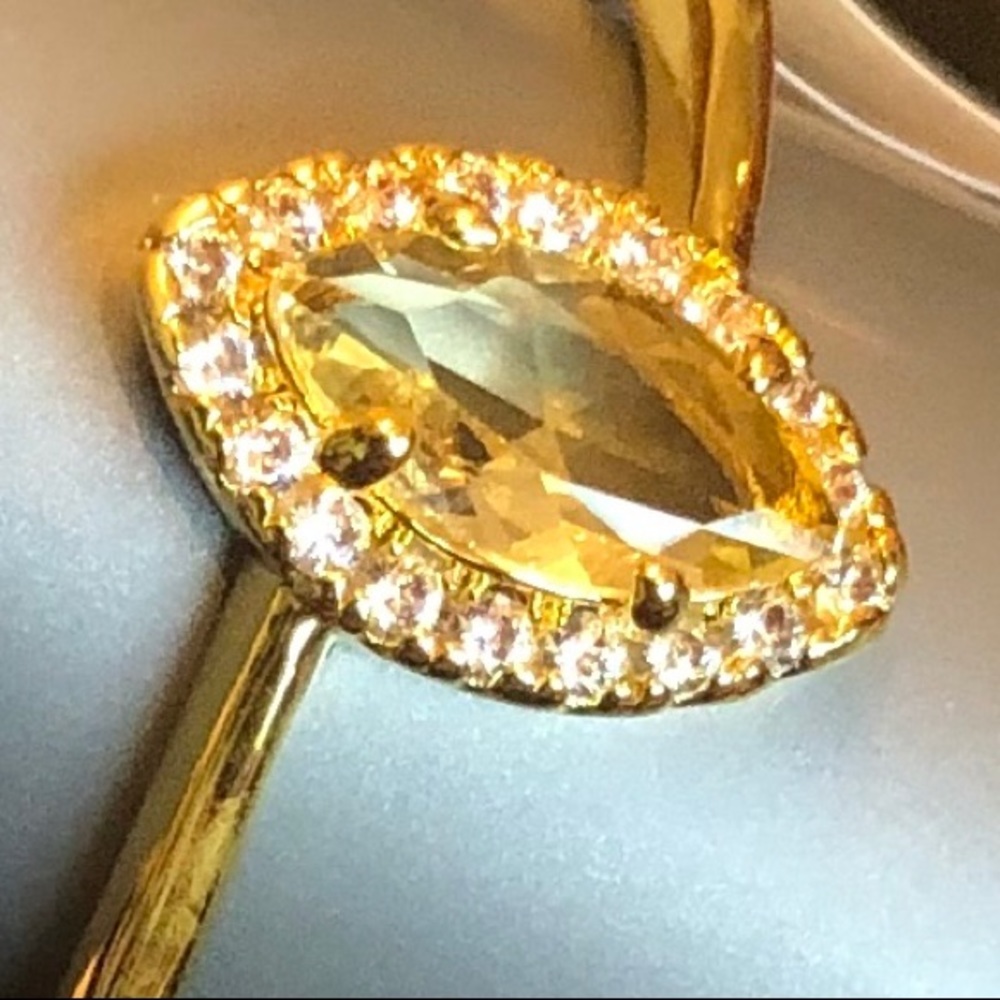 18k yellow gold band